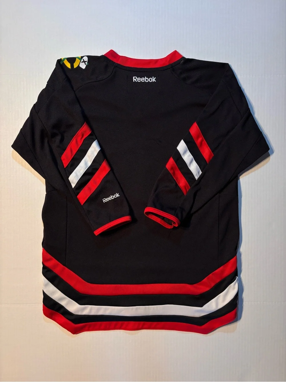Reebok NHL Chicago Blackhawks Youth L/XL Black Blank Hockey Jersey